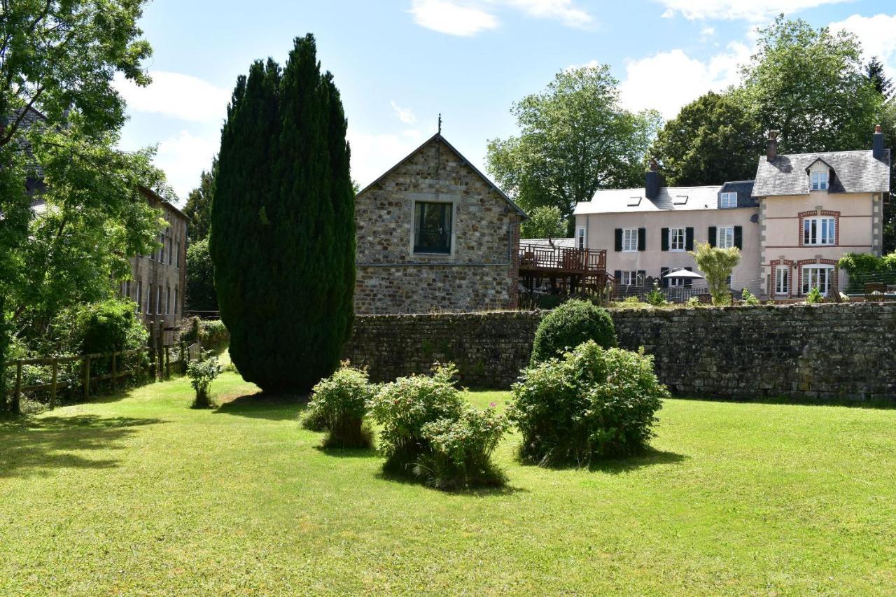 Gites In Le Neufbourg -Mortain Luaran gambar