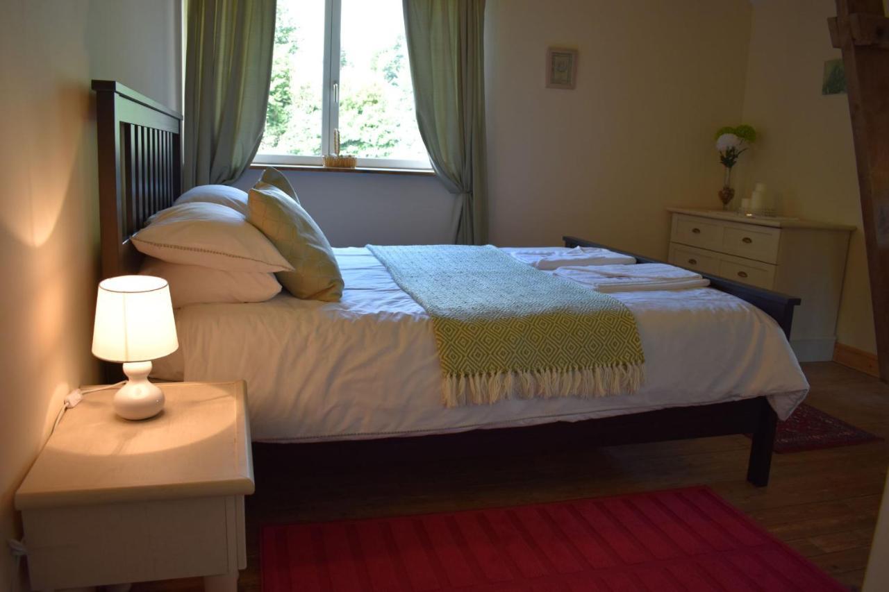 Gites In Le Neufbourg -Mortain Luaran gambar