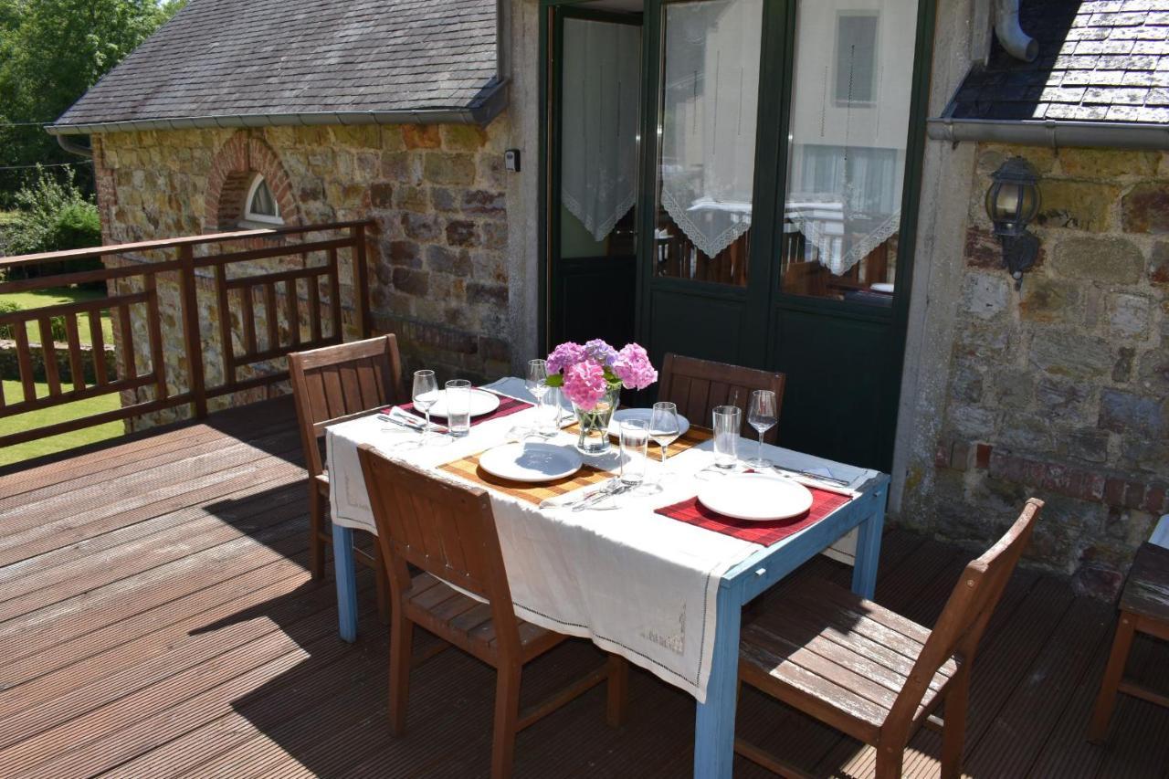 Gites In Le Neufbourg -Mortain Luaran gambar